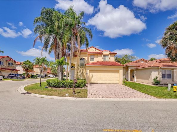 1688 SW 158th Ave, Pembroke Pines FL 33027