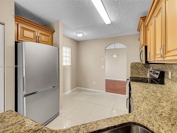 1688 SW 158th Ave, Pembroke Pines FL 33027