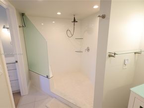 4201 N Ocean Dr 304, Hollywood FL 33019