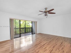 1021 Mockingbird Ln 302, Plantation FL 33324