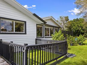 18301 SW 50th St, Southwest Ranches FL 33331