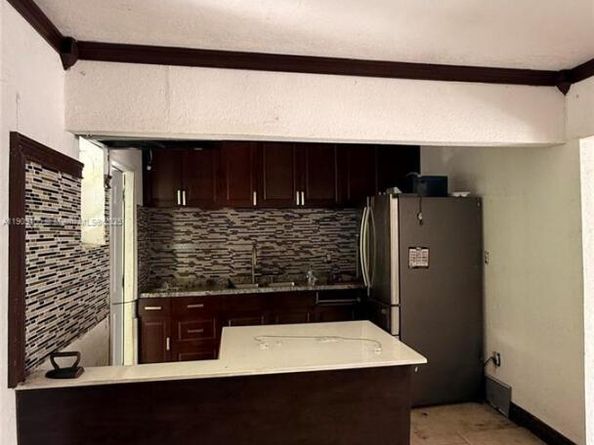 525 NW 119th St, Miami FL 33168