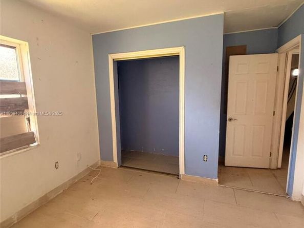 525 NW 119th St, Miami FL 33168