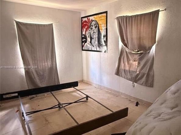 525 NW 119th St, Miami FL 33168