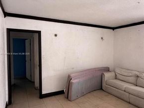 525 NW 119th St, Miami FL 33168