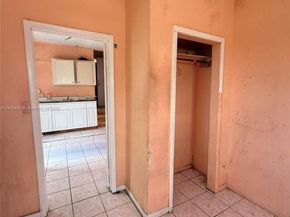 525 NW 119th St, Miami FL 33168