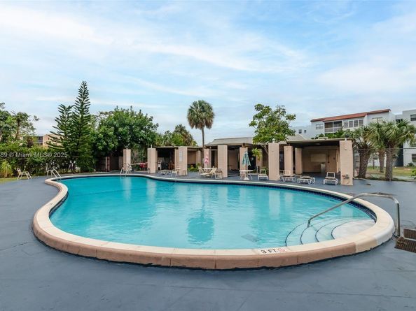 2840 Somerset Dr 400M, Lauderdale Lakes FL 33311