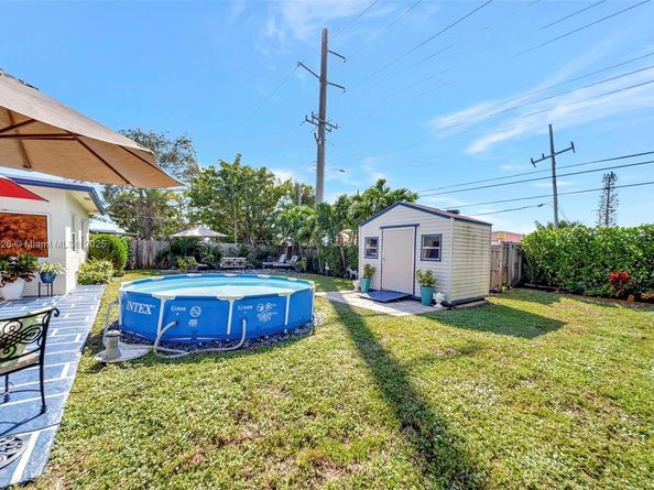 4881 NE 13th Ave, Oakland Park FL 33334