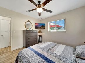 4881 NE 13th Ave, Oakland Park FL 33334