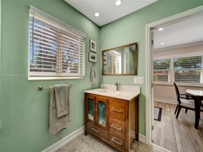 4881 NE 13th Ave, Oakland Park FL 33334