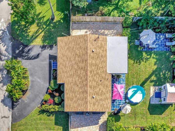 4881 NE 13th Ave, Oakland Park FL 33334