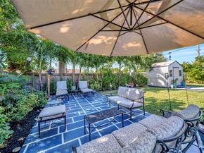 4881 NE 13th Ave, Oakland Park FL 33334