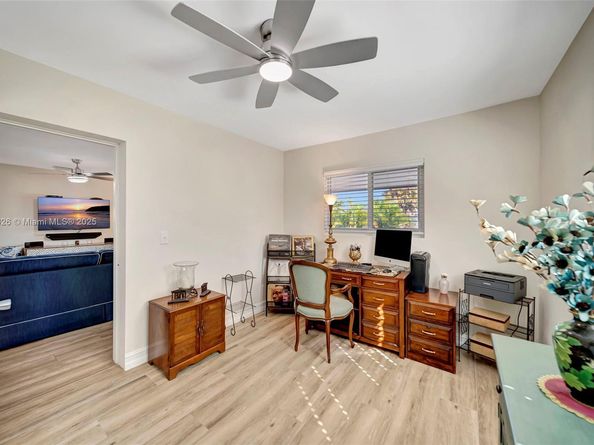 4881 NE 13th Ave, Oakland Park FL 33334