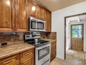 6031 SW 82nd Ave, Miami FL 33143