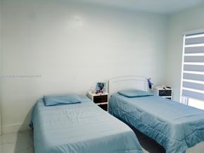 19150 S Saint Andrews Dr, Hialeah FL 33015