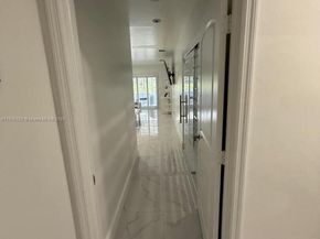 19150 S Saint Andrews Dr, Hialeah FL 33015