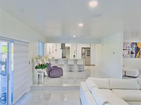 19150 S Saint Andrews Dr, Hialeah FL 33015