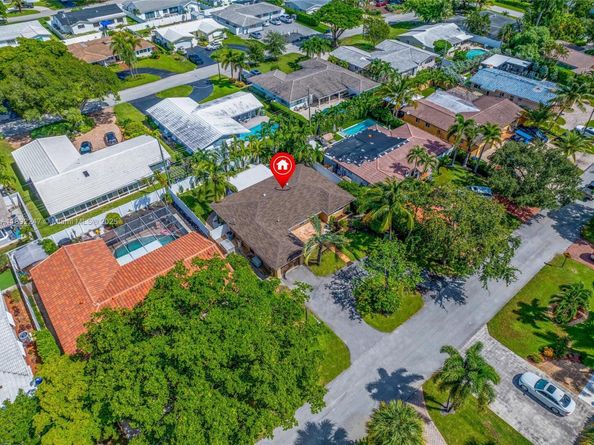2115 NE 54th Ct, Fort Lauderdale FL 33308