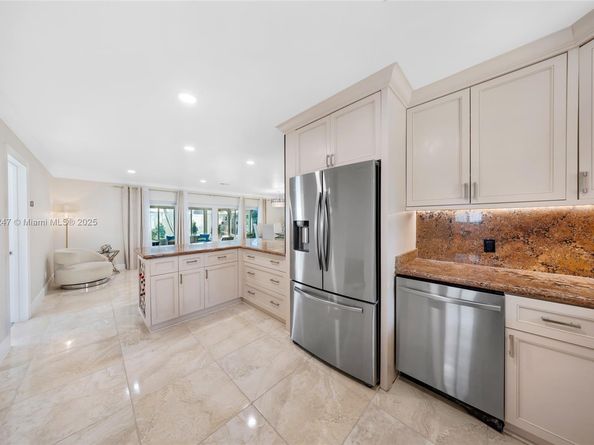 2115 NE 54th Ct, Fort Lauderdale FL 33308