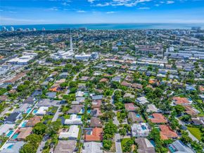 2115 NE 54th Ct, Fort Lauderdale FL 33308