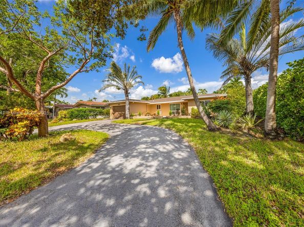 2115 NE 54th Ct, Fort Lauderdale FL 33308