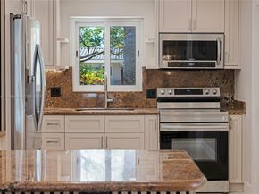 2115 NE 54th Ct, Fort Lauderdale FL 33308