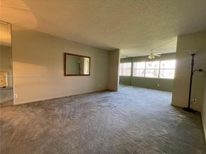 10123 Sunrise Lakes Blvd 208, Sunrise FL 33322