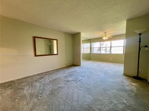 10123 Sunrise Lakes Blvd 208, Sunrise FL 33322
