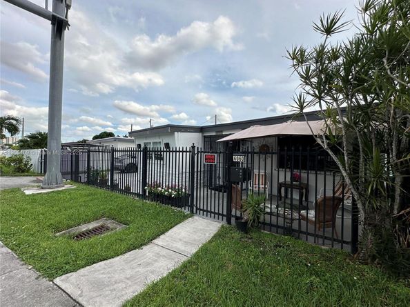 6060 NW 7th St, Miami FL 33126