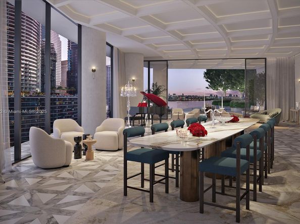 99 SE 5th St 3001, Miami FL 3001