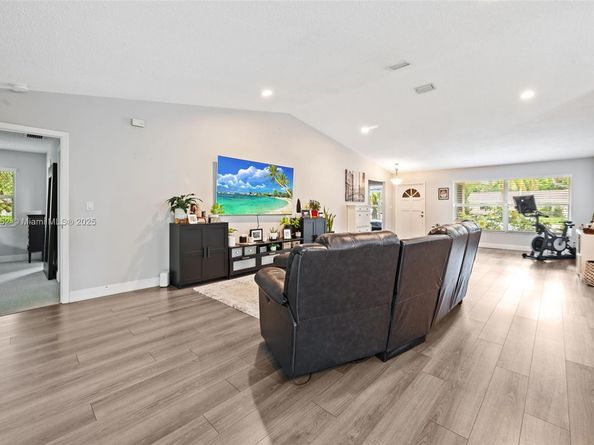 2250 NW 41st Ave, Coconut Creek FL 33066