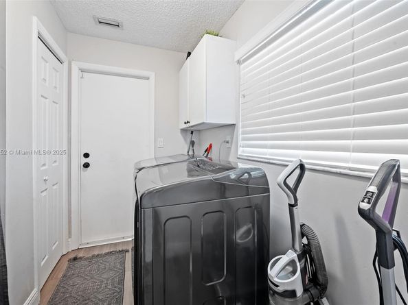 2250 NW 41st Ave, Coconut Creek FL 33066