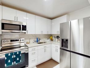 7180 NW 179th St 105, Hialeah FL 33015