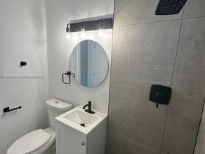 Undisclosed Address #A11927363, Fort Lauderdale FL 33312