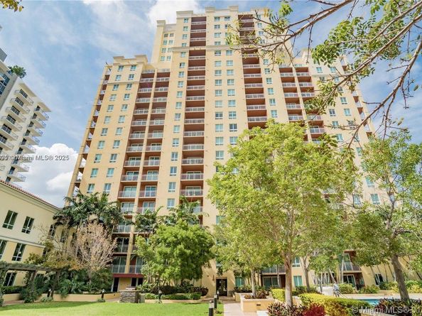 7355 SW 89th St 501N, Miami FL 33156