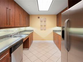 7355 SW 89th St 501N, Miami FL 33156