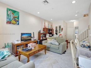 1562 NW 157th Ave, Pembroke Pines FL 33028