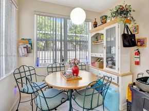 1562 NW 157th Ave, Pembroke Pines FL 33028