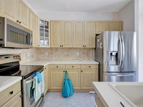 1562 NW 157th Ave, Pembroke Pines FL 33028