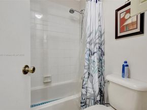 1562 NW 157th Ave, Pembroke Pines FL 33028