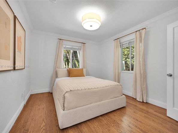 4484 Royal Palm Ave, Miami Beach FL 33140