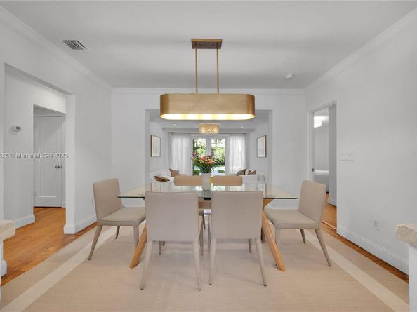 4484 Royal Palm Ave, Miami Beach FL 33140