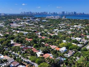 4484 Royal Palm Ave, Miami Beach FL 33140