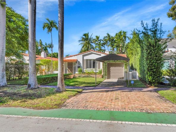 4484 Royal Palm Ave, Miami Beach FL 33140