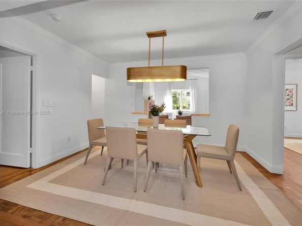 4484 Royal Palm Ave, Miami Beach FL 33140