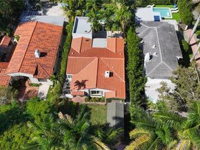 4484 Royal Palm Ave, Miami Beach FL 33140