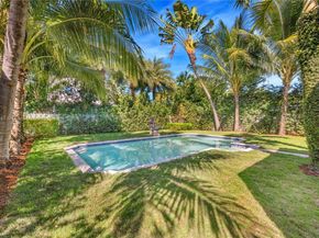 4484 Royal Palm Ave, Miami Beach FL 33140