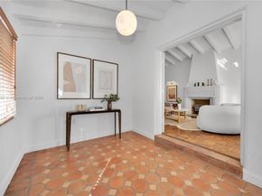 4484 Royal Palm Ave, Miami Beach FL 33140