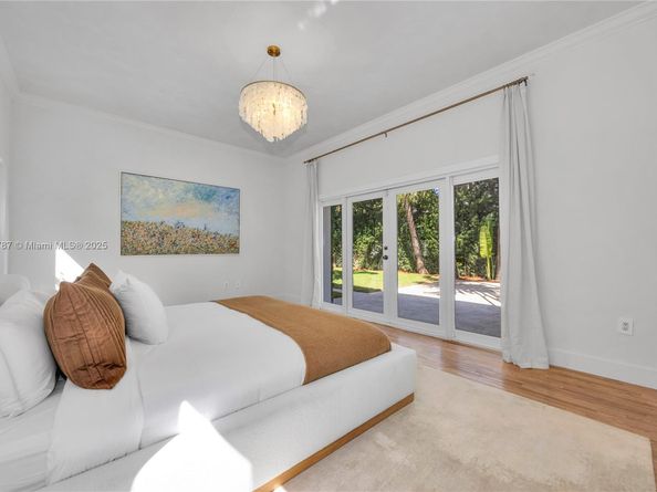 4484 Royal Palm Ave, Miami Beach FL 33140