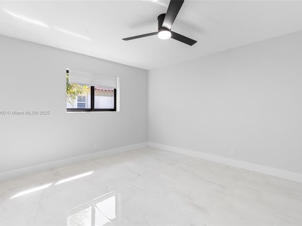 9080 NW 23rd St, Coral Springs FL 33065